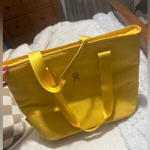 Hydroflask large shoulder cooler